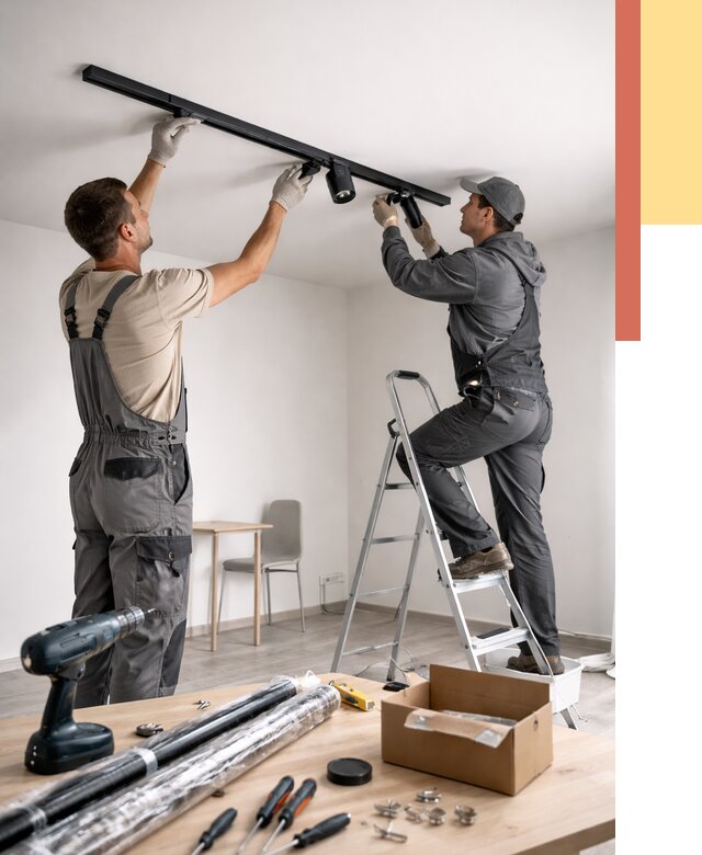 Установка трековых светильников в натяжной потолок в Кургане от 4330 руб. | ОТДЕЛОЧНИК-Крг