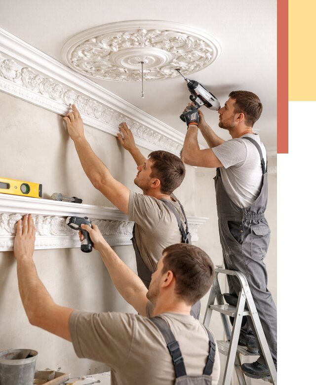 Монтаж лепнины на потолок в Кургане от 3299 руб. быстро и недорого | ОТДЕЛОЧНИК-Крг